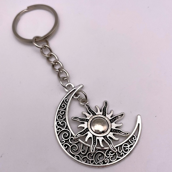 SILVER MOON | Dangly Sun & Moon | Bag Charm | Keychain (Brand New!) 💘 - Picture 7 of 10